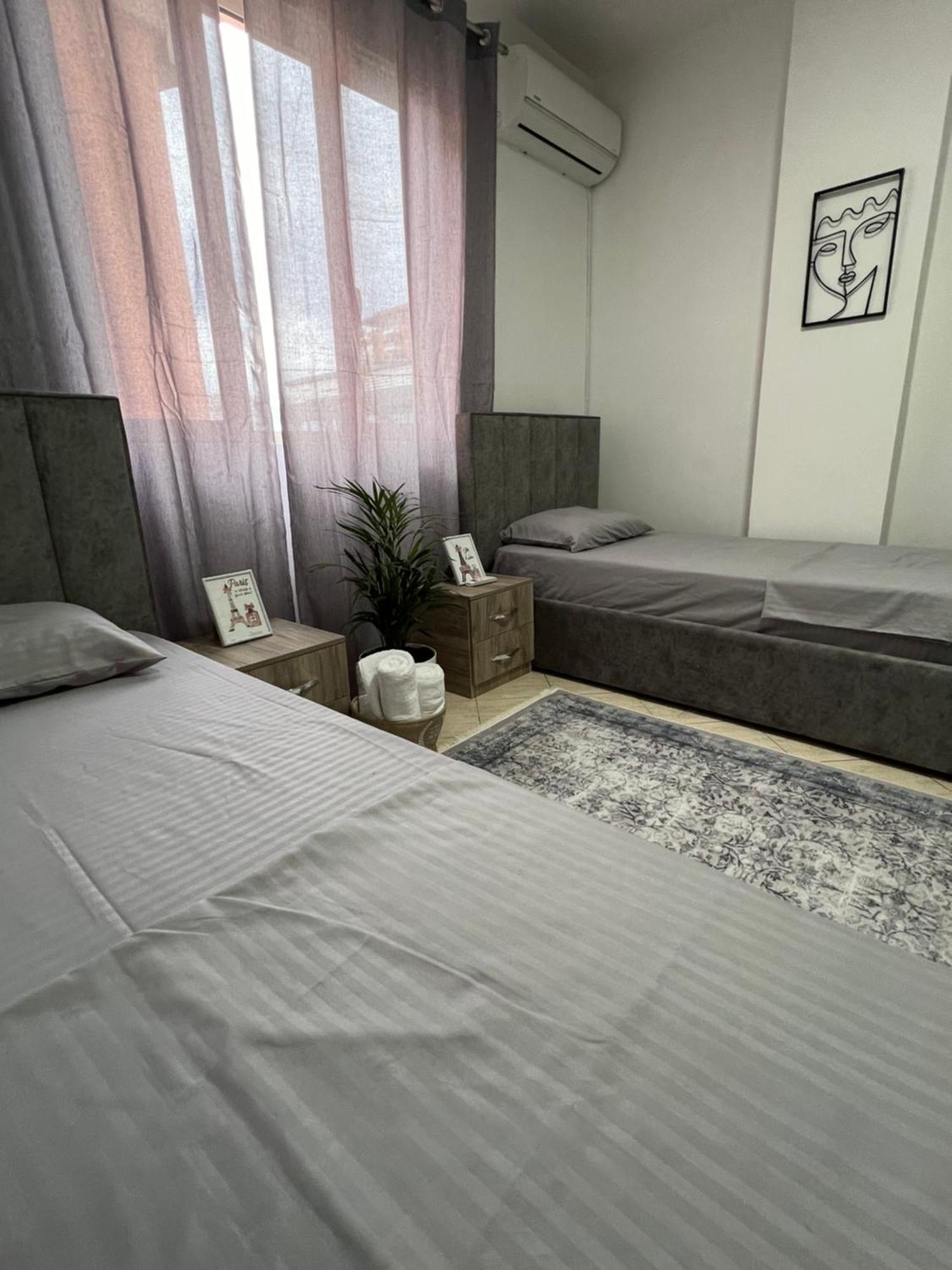 Hostel By Fenix Tirana Bagian luar foto